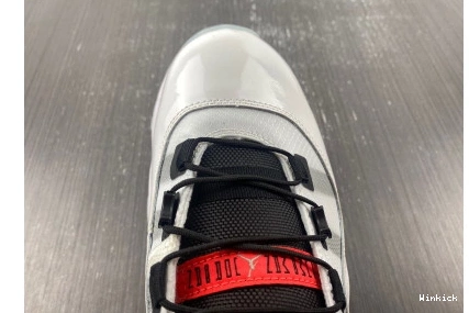 Adapt 11 (CN Plug) White Jordan DD3522-100 0818